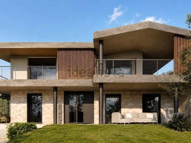 Case e ville in vendita di 318 m²