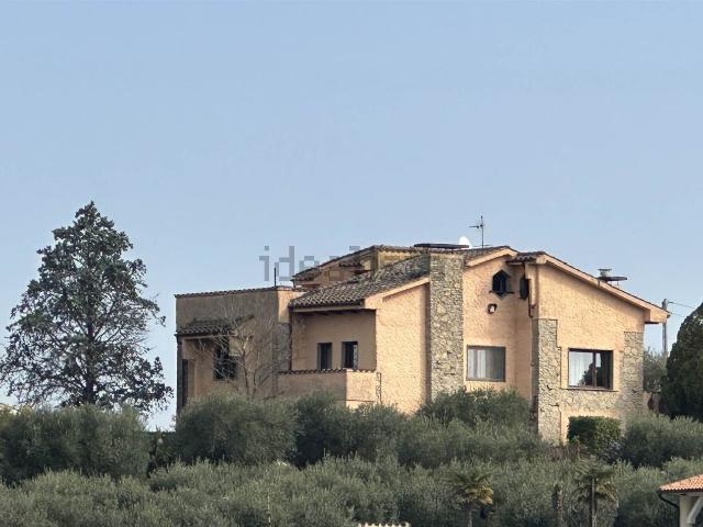 Case e ville in vendita di 319 m²