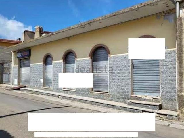 Case e ville in vendita di 319 m² in Via G. Carducci, 6