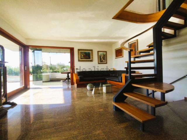 Case e ville in vendita di 319 m² in Via Macchia Monteggiorini, 134