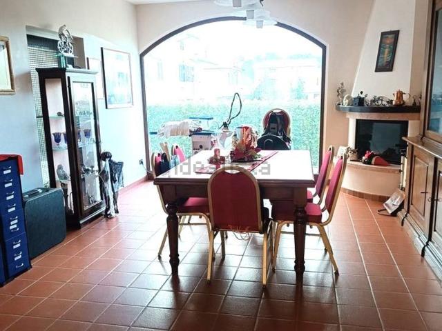 Case e ville in vendita di 320 m²