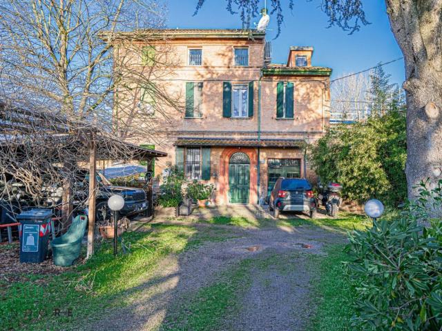 Case e ville in vendita di 320 m²