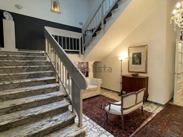 Case e ville in vendita di 320 m²