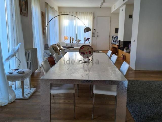 Case e ville in vendita di 320 m²