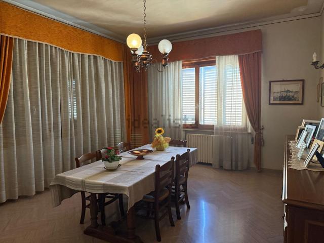 Case e ville in vendita di 320 m²