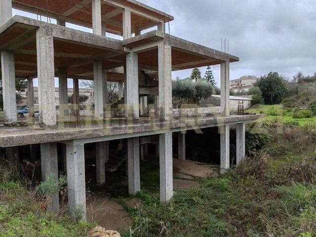 Case e ville in vendita di 320 m² in Via Catagirasi, 153