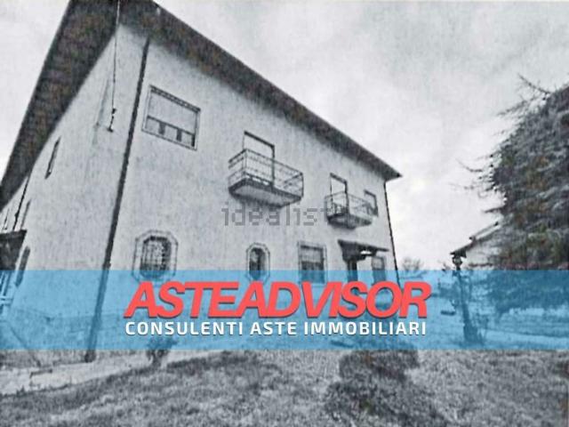 Case e ville in vendita di 320 m² in Via Don Minzoni, 4