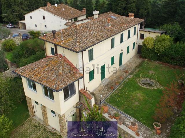 Case e ville in vendita di 320 m² in Via di Terzollina, 4