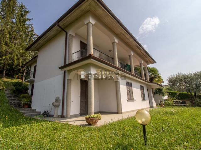 Case e ville in vendita di 320 m² in Via Nicolò Paganini