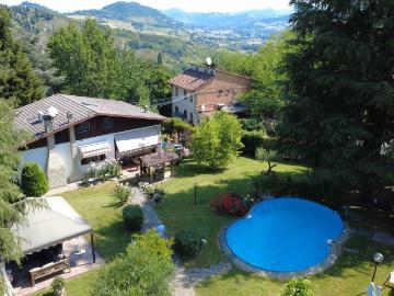 Case e ville in vendita di 320 m² in Via Samoggia, 2149