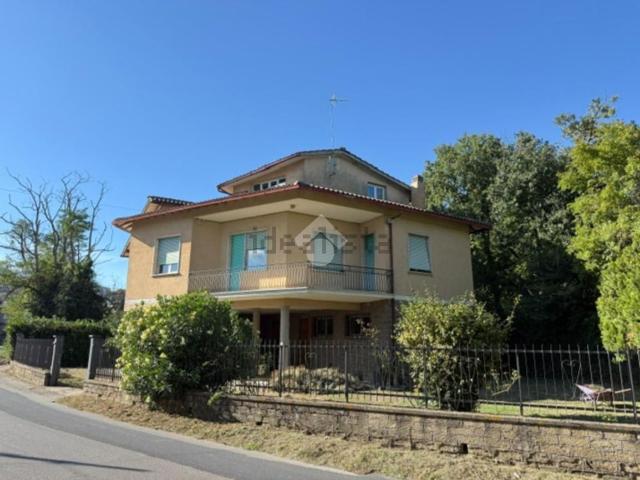 Case e ville in vendita di 320 m² in Via Paternocchio, 1