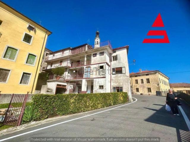 Case e ville in vendita di 320 m² in Via Roma, 9