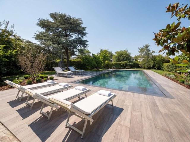 Case e ville in vendita di 320 m² in Viale Po