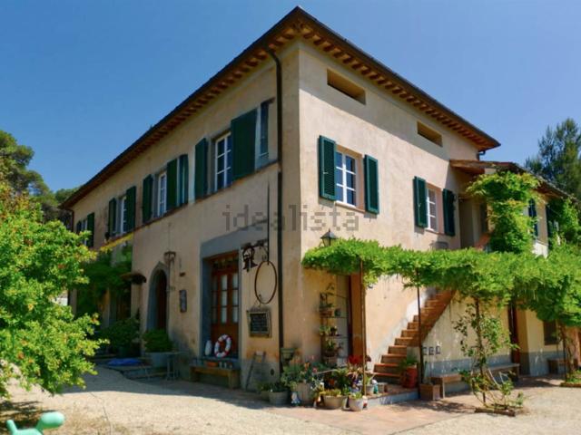 Case e ville in vendita di 321 m²