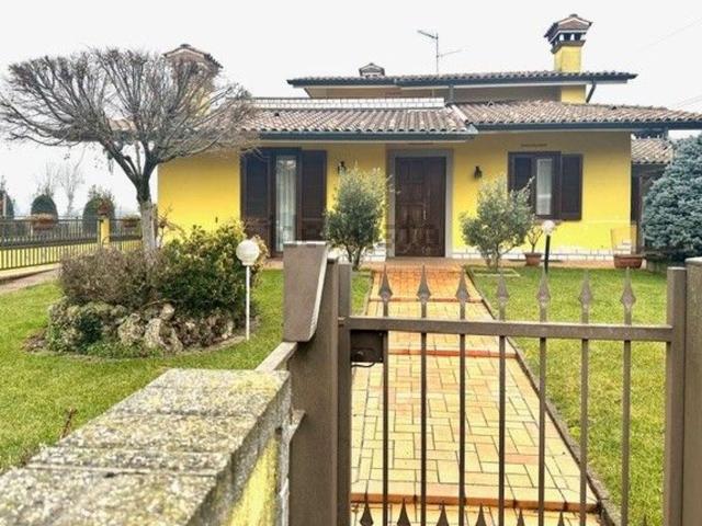 Case e ville in vendita di 321 m²