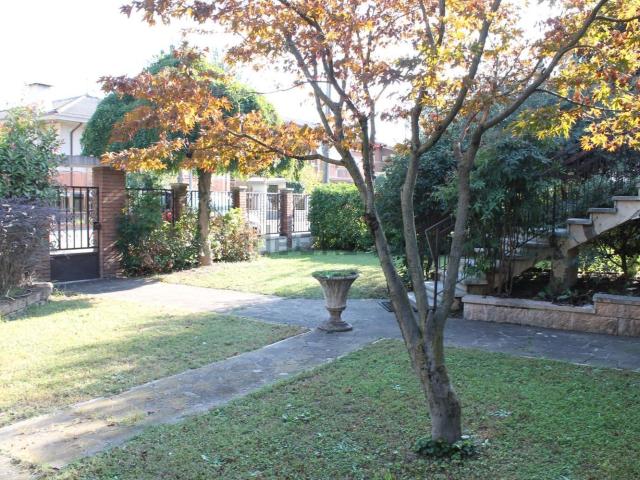 Case e ville in vendita di 322 m²