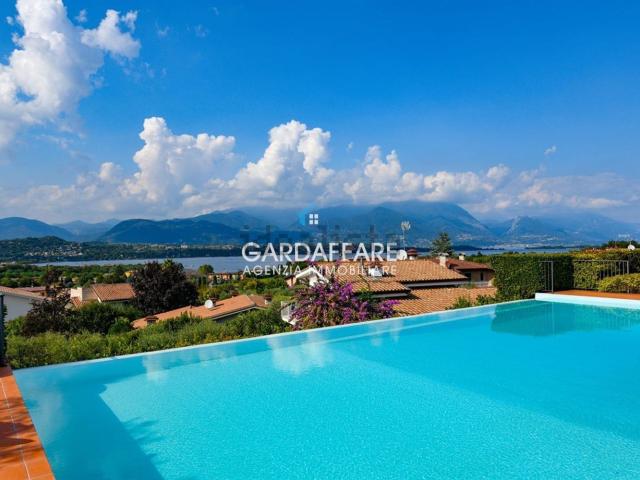 Case e ville in vendita di 322 m²