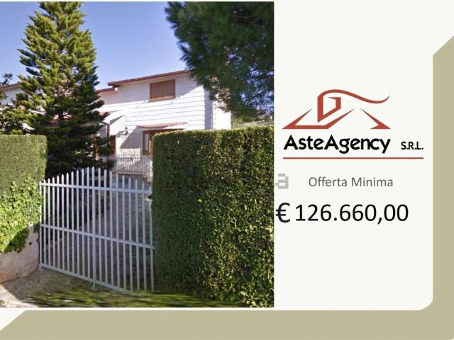 Case e ville in vendita di 322 m² in Contrada Quirico