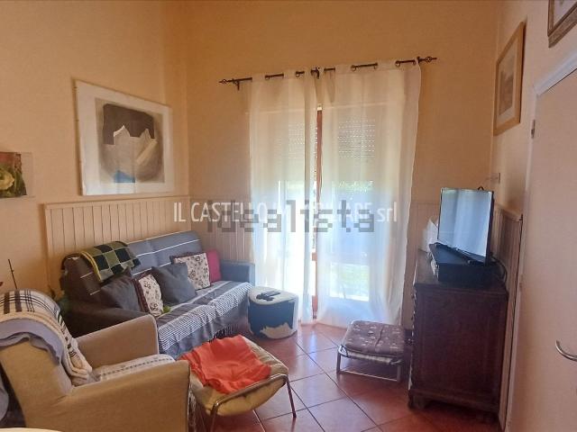 Case e ville in vendita di 323 m² in Viale Beato Alberto, 4