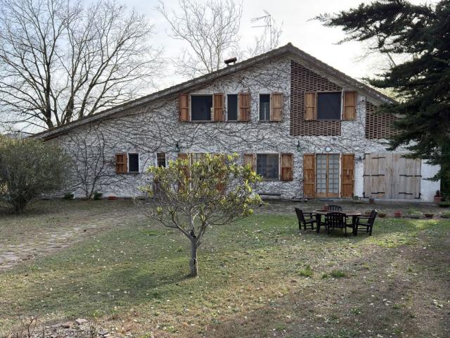 Case e ville in vendita di 324 m²