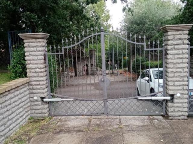 Case e ville in vendita di 324 m² in Strada Palomba
