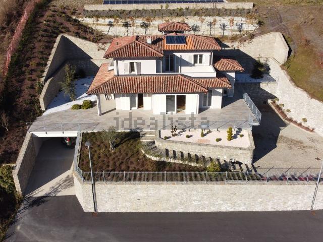 Case e ville in vendita di 325 m²