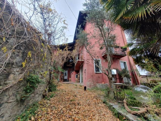 Case e ville in vendita di 325 m² in Via Bernardo Baglioni, 7