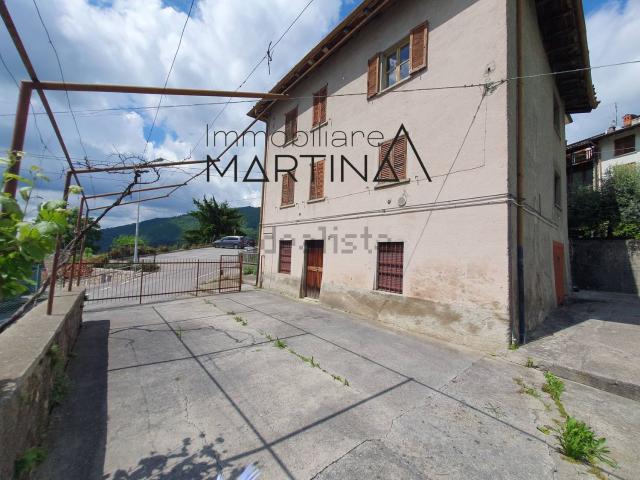 Case e ville in vendita di 325 m²