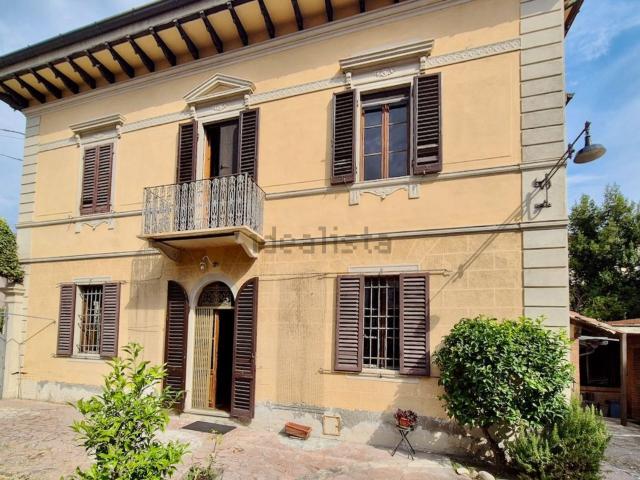 Case e ville in vendita di 325 m² in Via del Borghetto