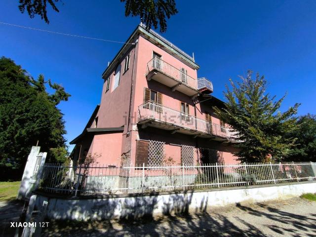 Case e ville in vendita di 325 m² in Strada Provinciale 99
