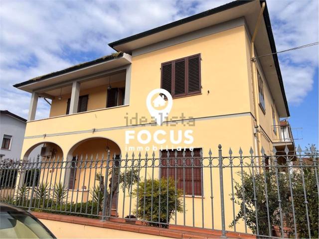Case e ville in vendita di 326 m²