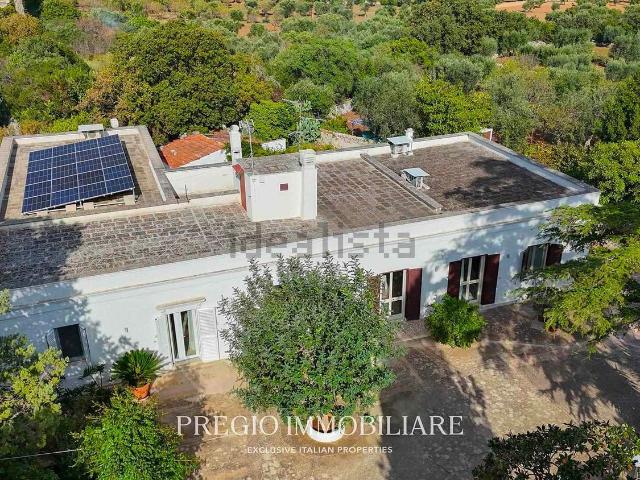 Case e ville in vendita di 327 m² in Contrada Sant&apos Oceano
