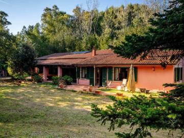 Case e ville in vendita di 328 m²