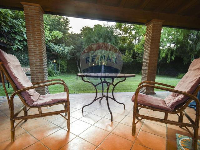 Case e ville in vendita di 330 m²