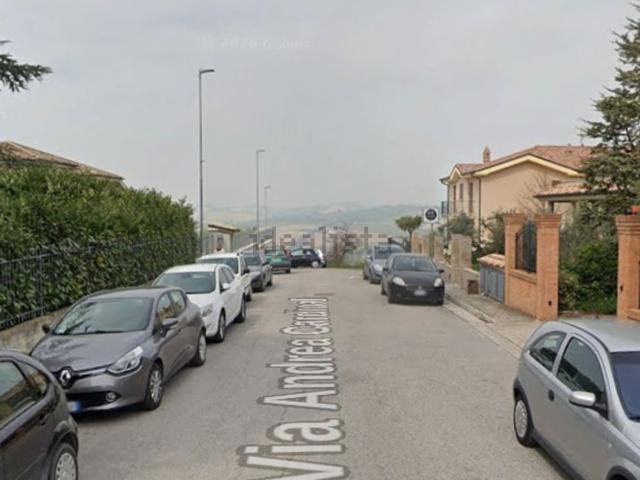 Case e ville in vendita di 330 m² in Via Andrea Cardinali