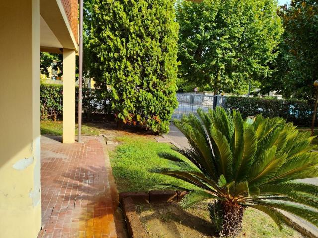 Case e ville in vendita di 330 m² in Via Andrea Pisano