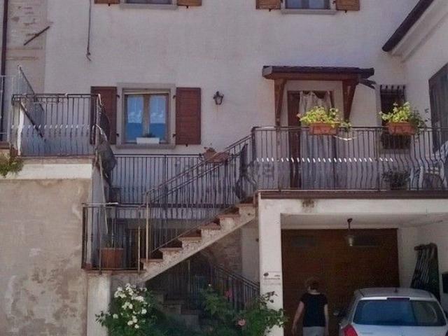 Case e ville in vendita di 330 m² in Via delle Cartiere