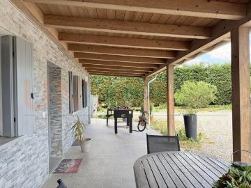 Case e ville in vendita di 330 m² in Via Monte Sabotino