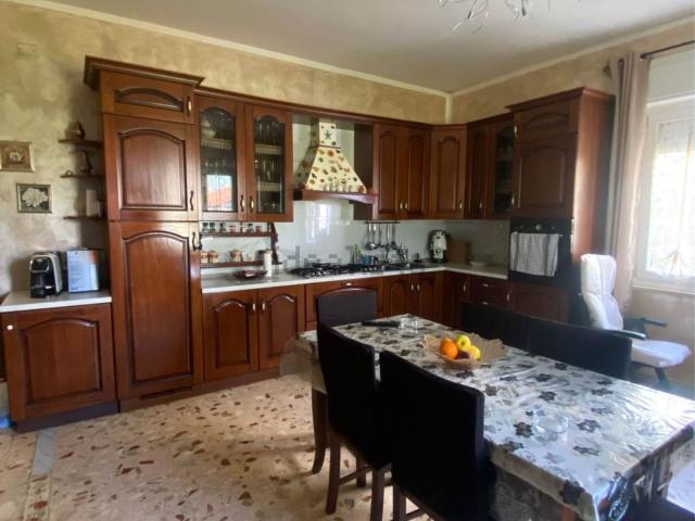 Case e ville in vendita di 330 m² in Via Pantusa