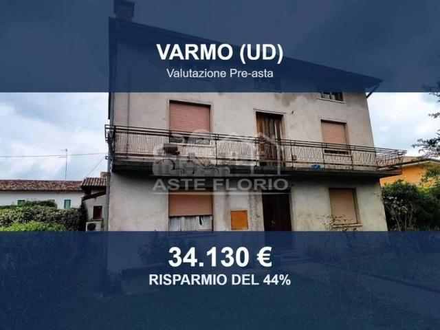 Case e ville in vendita di 330 m² in Via Villa, 49