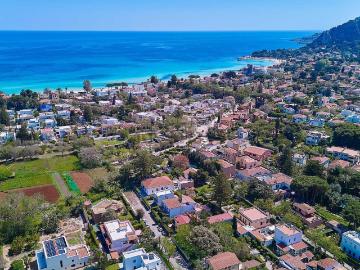 Case e ville in vendita di 330 m² in Viale dei Fiori