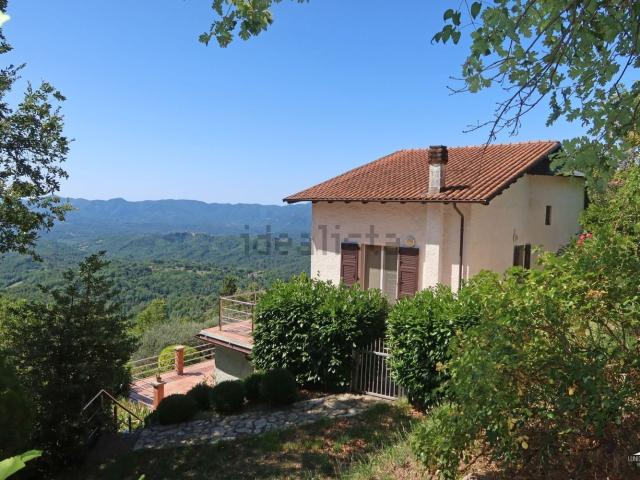 Case e ville in vendita di 330 m² in Località Bastia