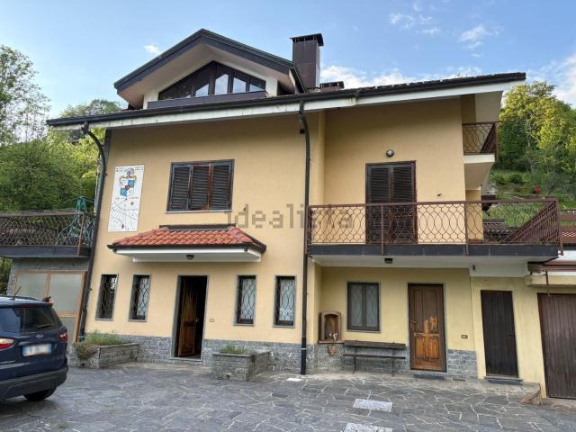 Case e ville in vendita di 330 m² in Località Morondo