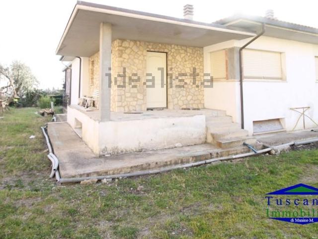Case e ville in vendita di 330 m² in Strada Provinciale 47