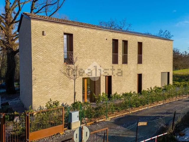Case e ville in vendita di 331 m² in Via Roberto Ardigò, 9