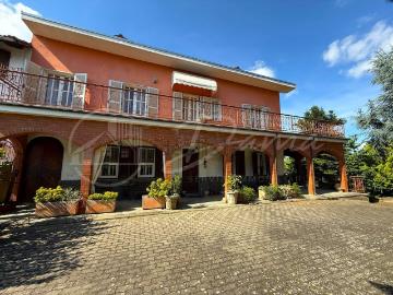 Case e ville in vendita di 332 m² in Via San Rocco, 41