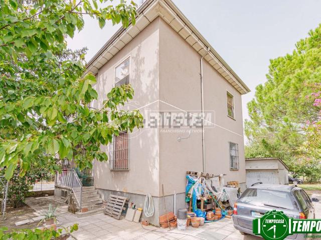 Case e ville in vendita di 333 m² in Via Lomellina