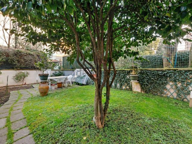 Case e ville in vendita di 333 m² in Viale dei Mille