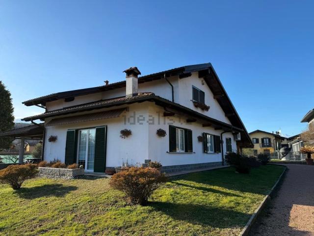 Case e ville in vendita di 334 m²