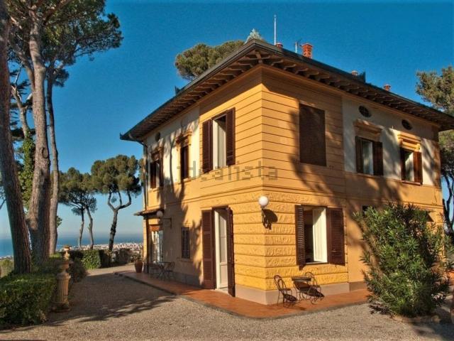 Case e ville in vendita di 334 m²
